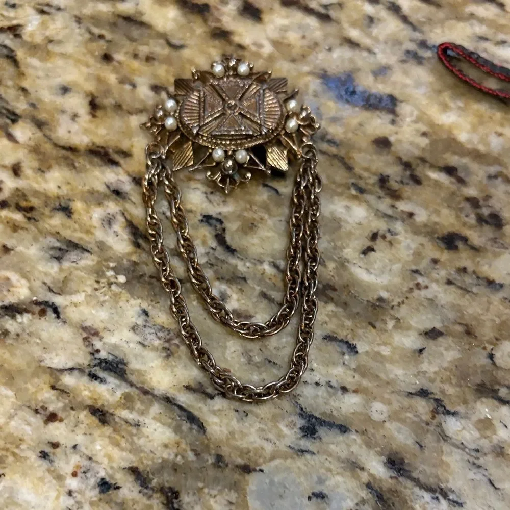 Vintage-Inspired  bronze and Pearl Brooch